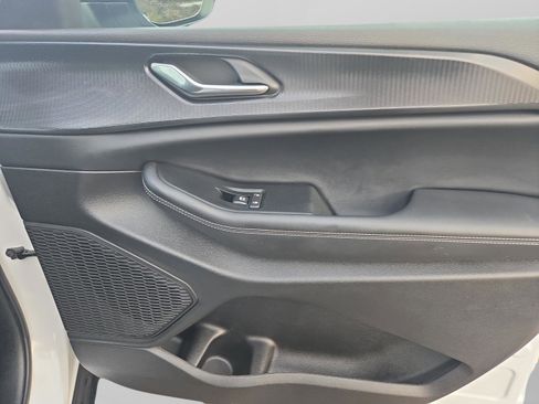 Used 2025 Jeep Grand Cherokee Laredo X image 26