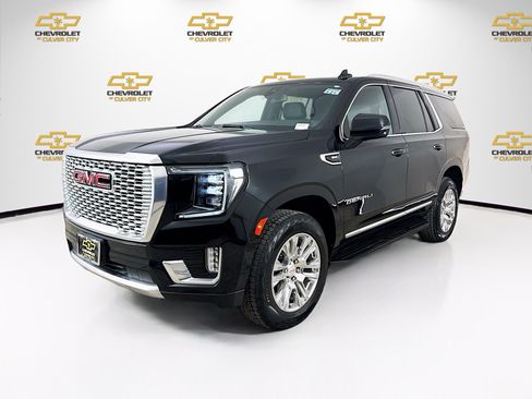 Used 2022 GMC Yukon Denali AWD/4WD image 3