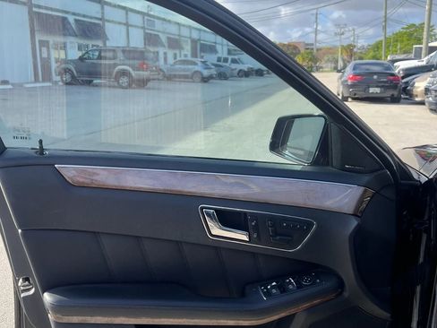 Used 2011 Mercedes-Benz E 350 Sedan image 5