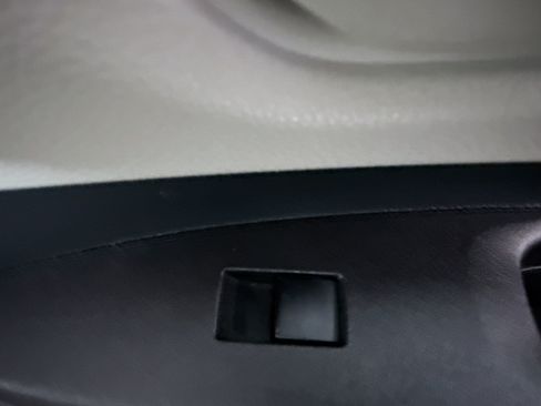 Used 2025 Toyota Corolla LE FWD image 30
