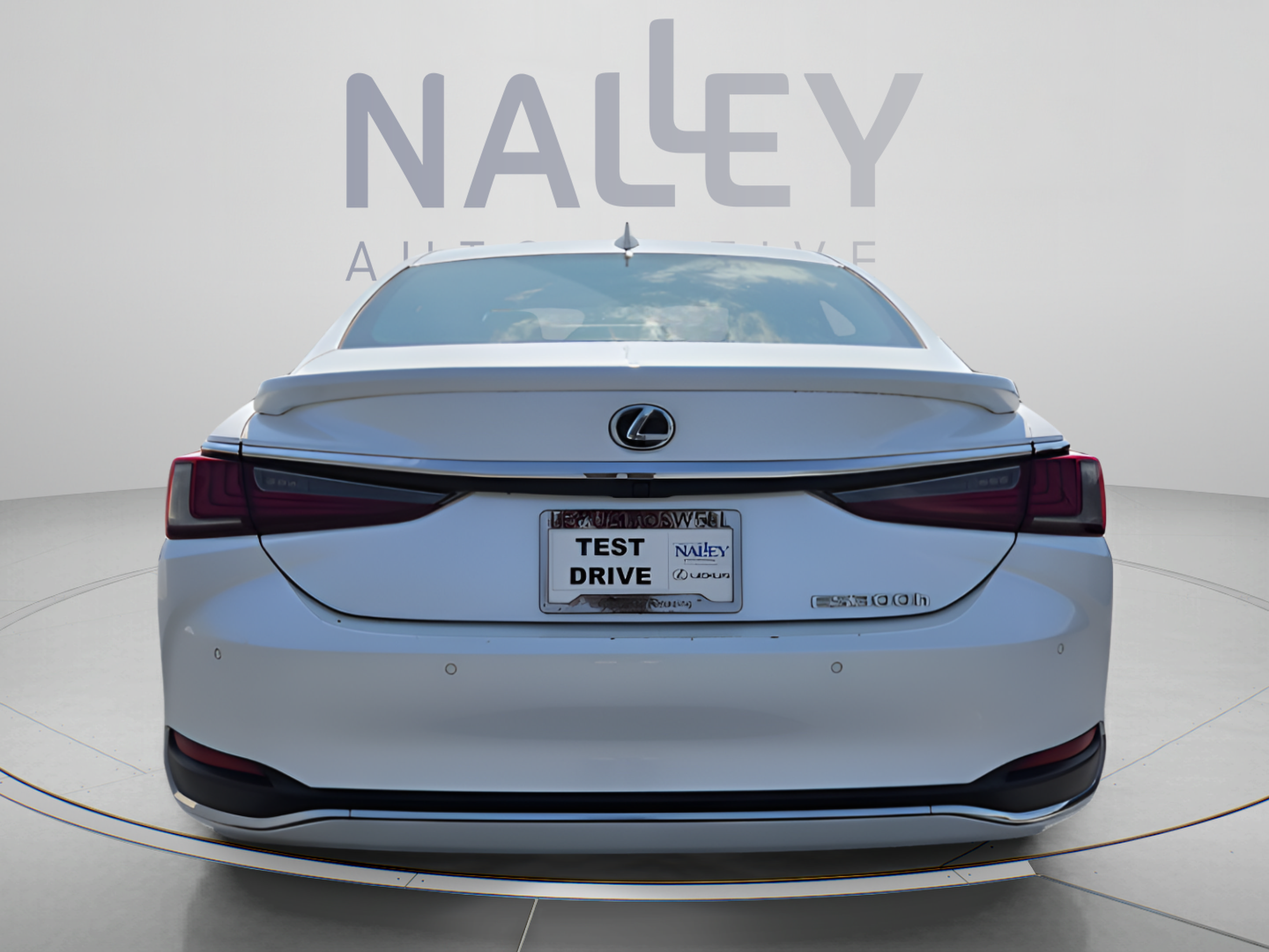 Certified 2023 Lexus ES 300h w/ Premium Package FWD image 4