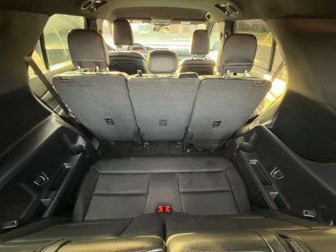 Used 2020 Ford Explorer XLT w/ Equipment Group 202A image 12