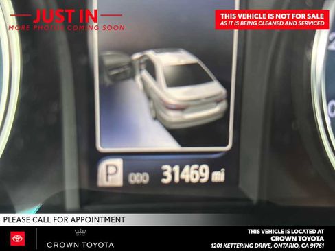Used 2017 Toyota Camry LE FWD image 4