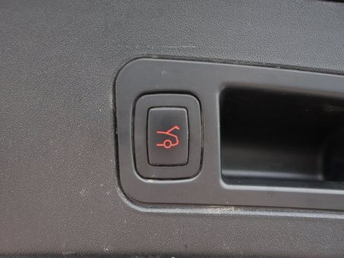 Used 2018 Tesla Model S 75D AWD/4WD image 15