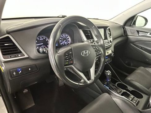 Used 2017 Hyundai Tucson SE Plus AWD/4WD image 14