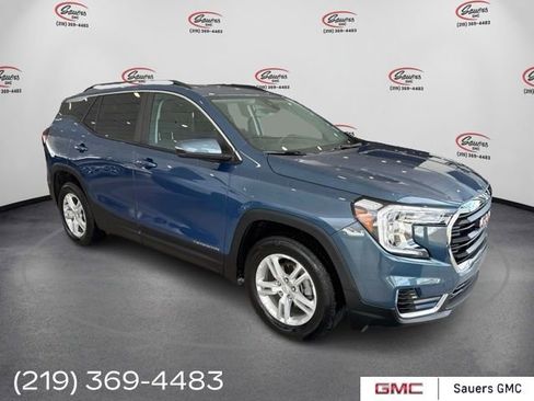 Certified 2024 GMC Terrain SLE w/ Driver Convenience Package image 1