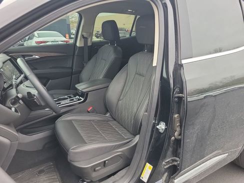 Used 2023 Buick Envision Avenir image 19