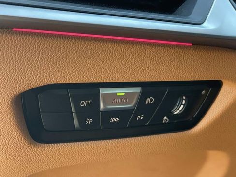 Used 2023 BMW 330i Sedan w/ Convenience Package image 19