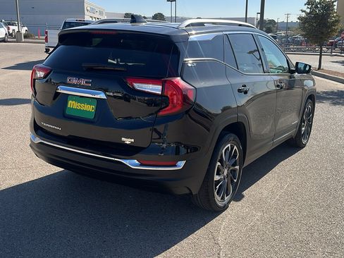 Certified 2022 GMC Terrain SLT w/ Infotainment Package II image 8