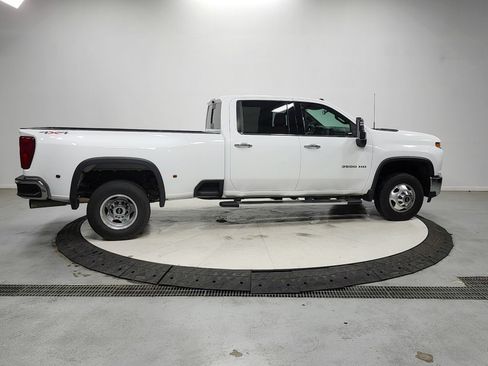 Used 2023 Chevrolet Silverado 3500 LTZ w/ LTZ Convenience Package AWD/4WD image 8