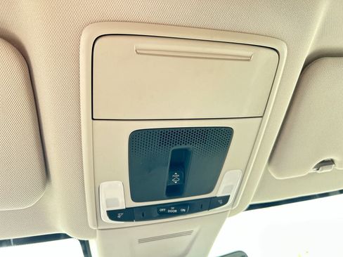 Used 2023 Honda CR-V EX-L image 17