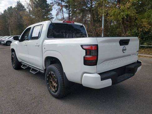 New 2025 Nissan Frontier SV AWD/4WD image 4