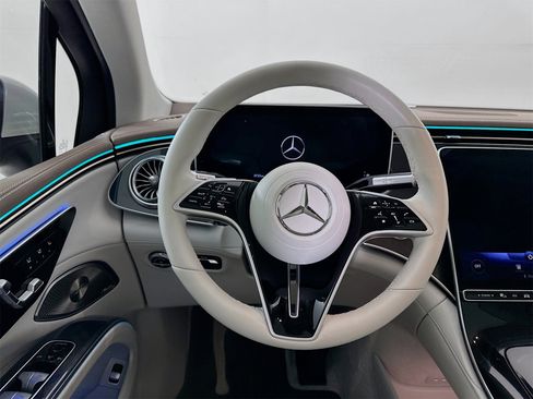 Used 2023 Mercedes-Benz EQS 450+ SUV image 25