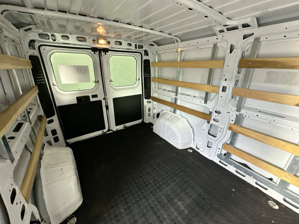 Used 2025 RAM ProMaster 2500 w/ U-Haul Equipment Group FWD image 12