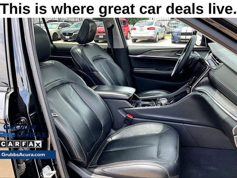 Used 2022 Jeep Grand Cherokee L Limited w/ Trailer Tow Group (B) RWD image 9