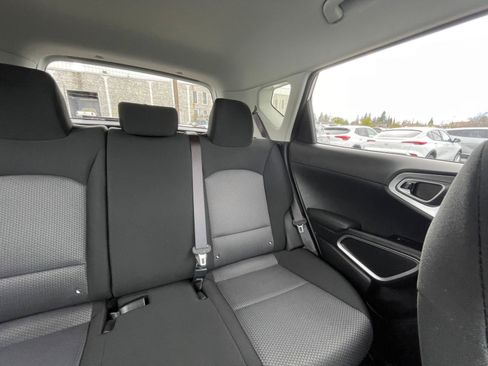 Used 2025 Kia Soul LX w/ LX Technology Package image 35