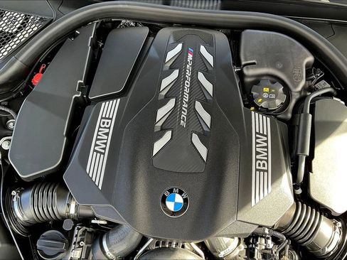 Used 2025 BMW M850i xDrive Coupe image 30