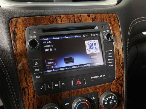 Used 2013 Chevrolet Traverse LT w/ All-Star Edition image 34