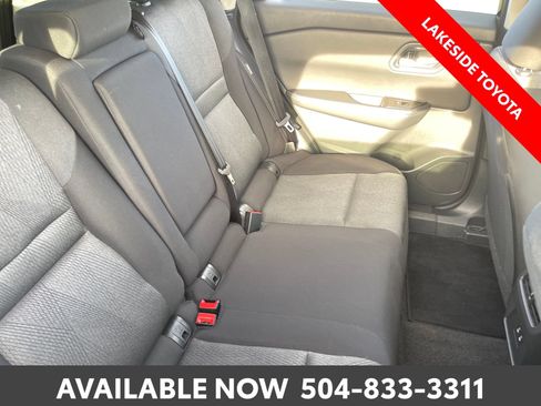Used 2025 Nissan Rogue SV AWD/4WD image 18