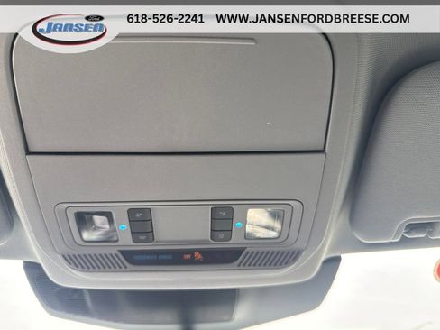 Used 2022 Ford Explorer XLT w/ Equipment Group 202A AWD/4WD image 27