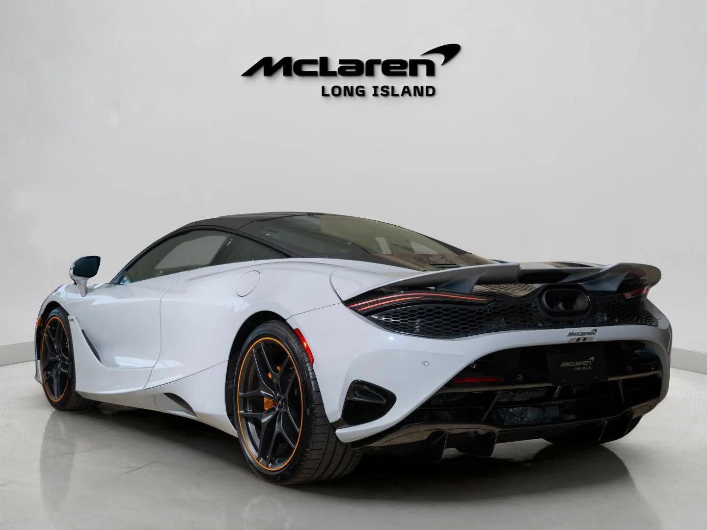 New 2026 McLaren 750S RWD image 7