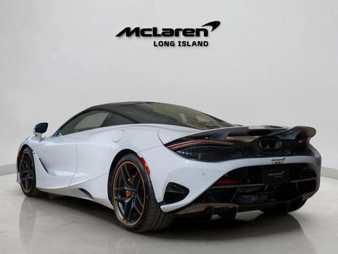 New 2026 McLaren 750S image 7