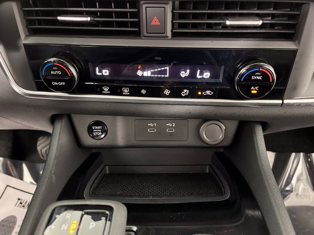 Certified 2026 Nissan Rogue SV FWD image 25