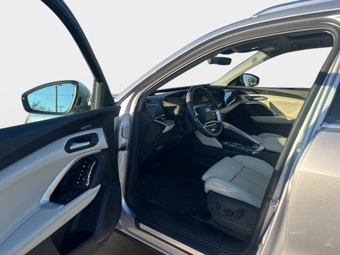 Used 2025 Audi Q5 Premium Plus image 10