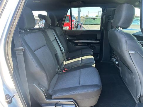 Used 2019 Ford Expedition Max XLT image 18