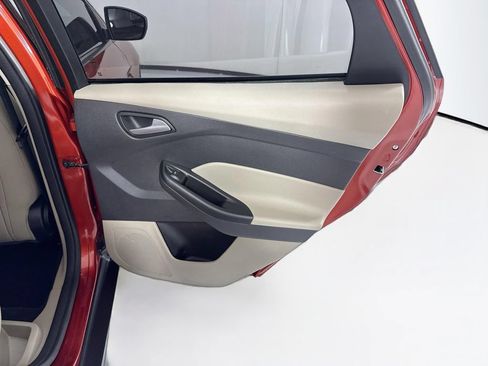 Used 2018 Ford Focus SE FWD image 27