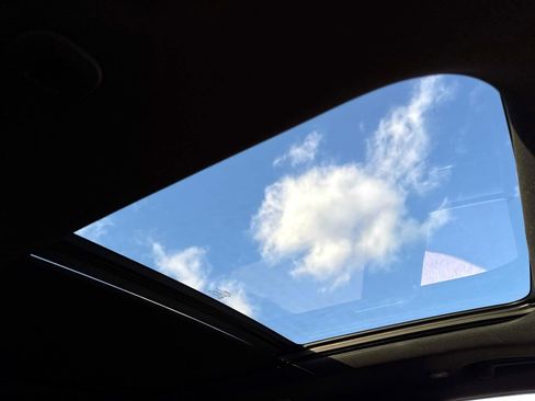 Used 2024 Jeep Grand Cherokee L Overland image 8