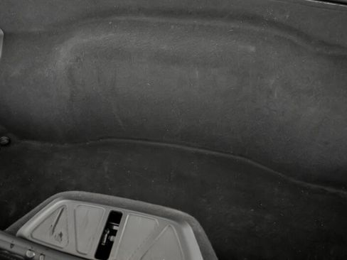 Used 2021 Chevrolet Corvette Stingray Preferred Cpe w/ Z51 Performance Package image 18