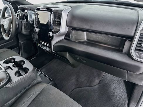 Used 2025 RAM 2500 Big Horn AWD/4WD image 30