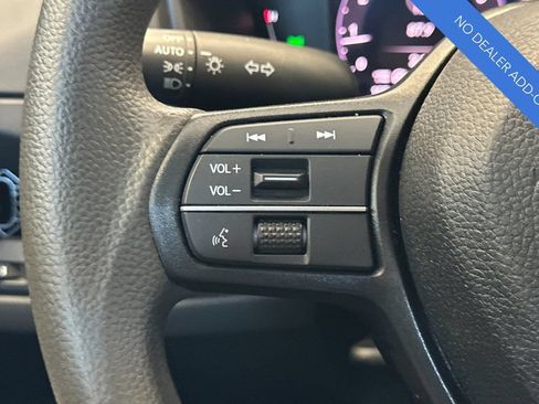 Certified 2023 Honda Accord EX image 25