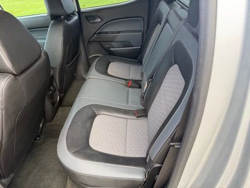 Used 2015 Chevrolet Colorado Z71 AWD/4WD image 28