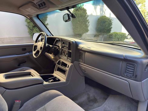 Used 2005 Chevrolet Tahoe LS w/ Preferred Equipment Group image 60