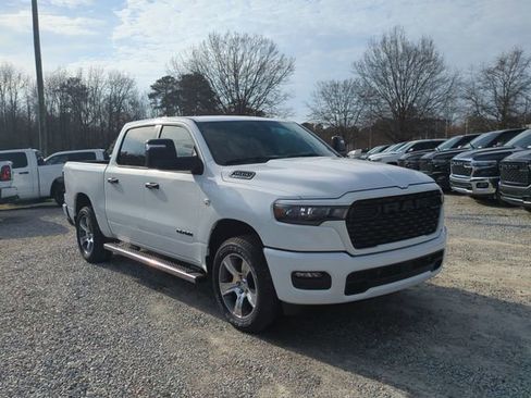 New 2026 RAM 1500 Express AWD/4WD image 7