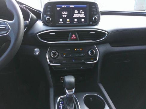 Used 2019 Hyundai Santa Fe SEL image 16