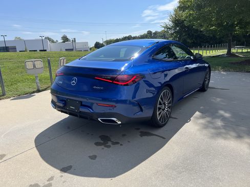 New 2027 Mercedes-Benz CLE 300 4MATIC Coupe image 9