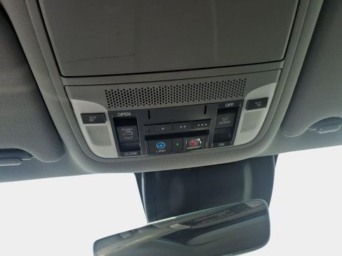 Used 2018 Acura MDX SH-AWD w/ Technology Package image 27