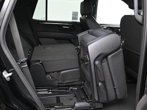 Used 2025 Chevrolet Tahoe LT AWD/4WD image 14
