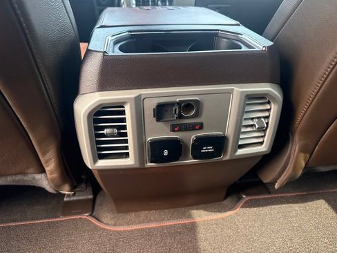 Used 2019 Ford F150 King Ranch w/ Equipment Group 601A Luxury AWD/4WD image 26