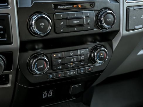 Used 2020 Ford F150 Lariat image 26