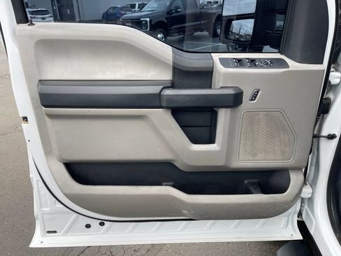 Used 2017 Ford F250 XL w/ Power Equipment Group image 21