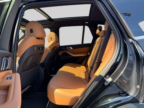 Certified 2024 BMW X5 xDrive40i w/ Premium Package AWD/4WD image 13
