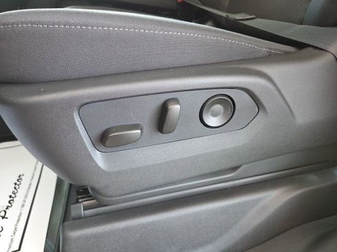 New 2026 Chevrolet Silverado 2500 Custom w/ Custom Convenience Package image 27