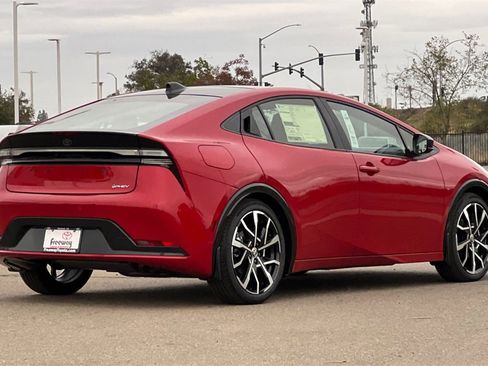 New 2026 Toyota Prius XSE Premium image 4