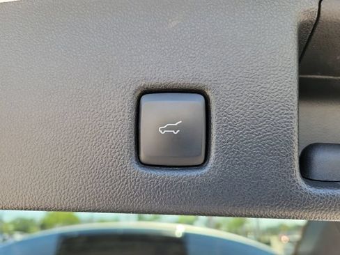 Used 2021 Ford Escape SE w/ Convenience Package FWD image 10