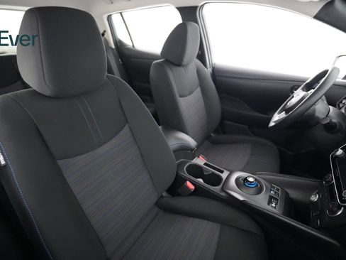 Used 2025 Nissan Leaf S FWD image 23