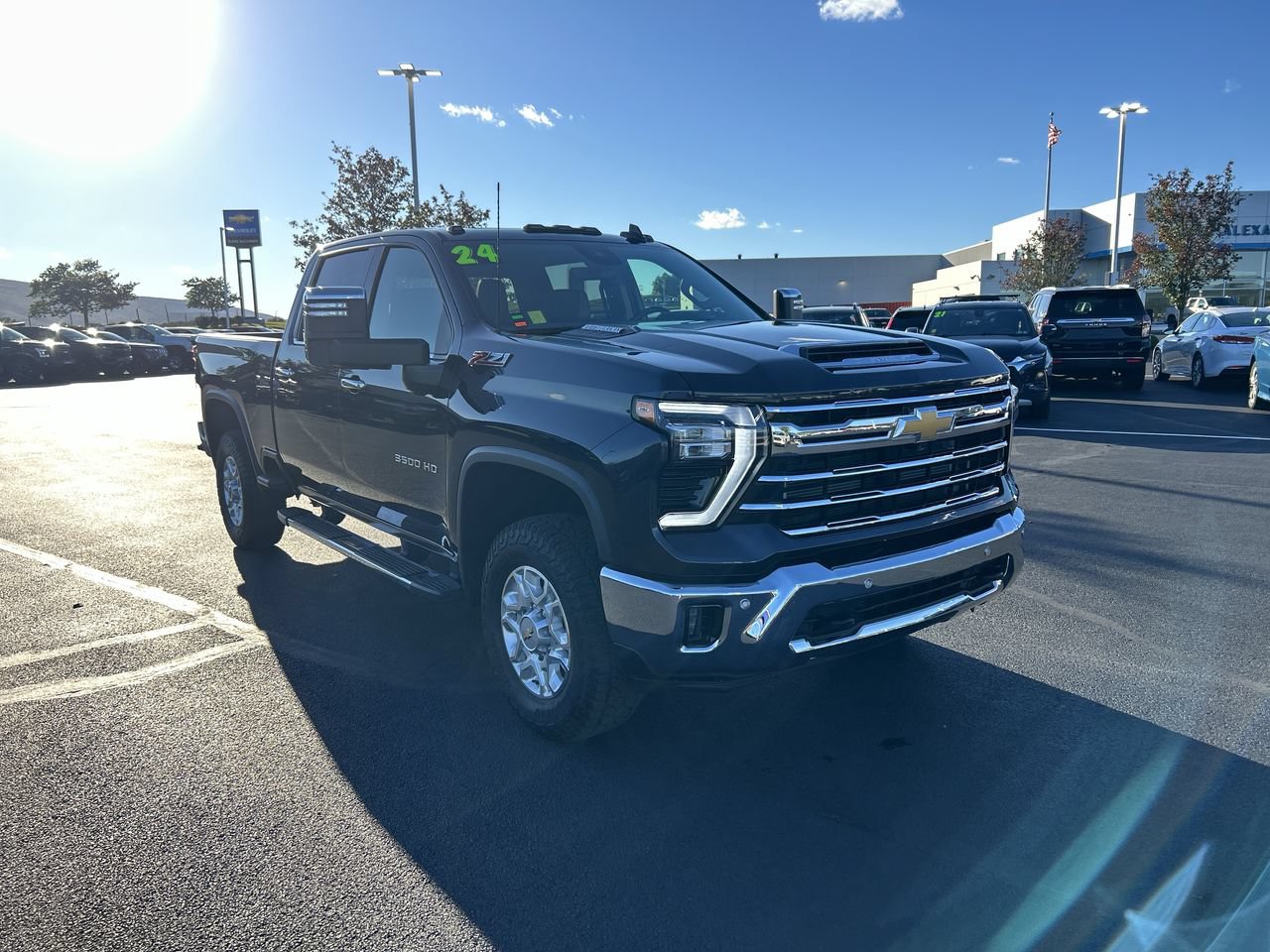 Used 2024 Chevrolet Silverado 3500 LTZ w/ LTZ Convenience Package AWD/4WD image 1